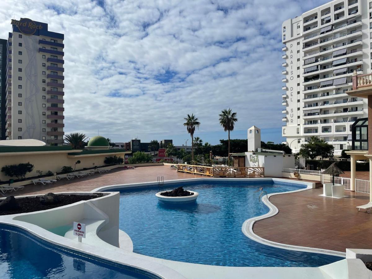 Modern 2-Bedroom Apartment With Stunning View Costa Adeje  Bagian luar foto