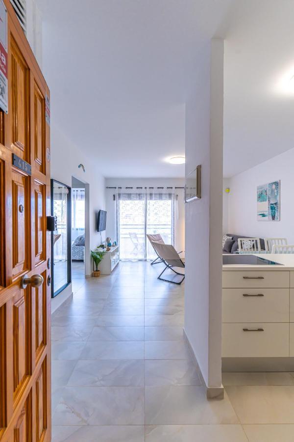 Modern 2-Bedroom Apartment With Stunning View Costa Adeje  Bagian luar foto