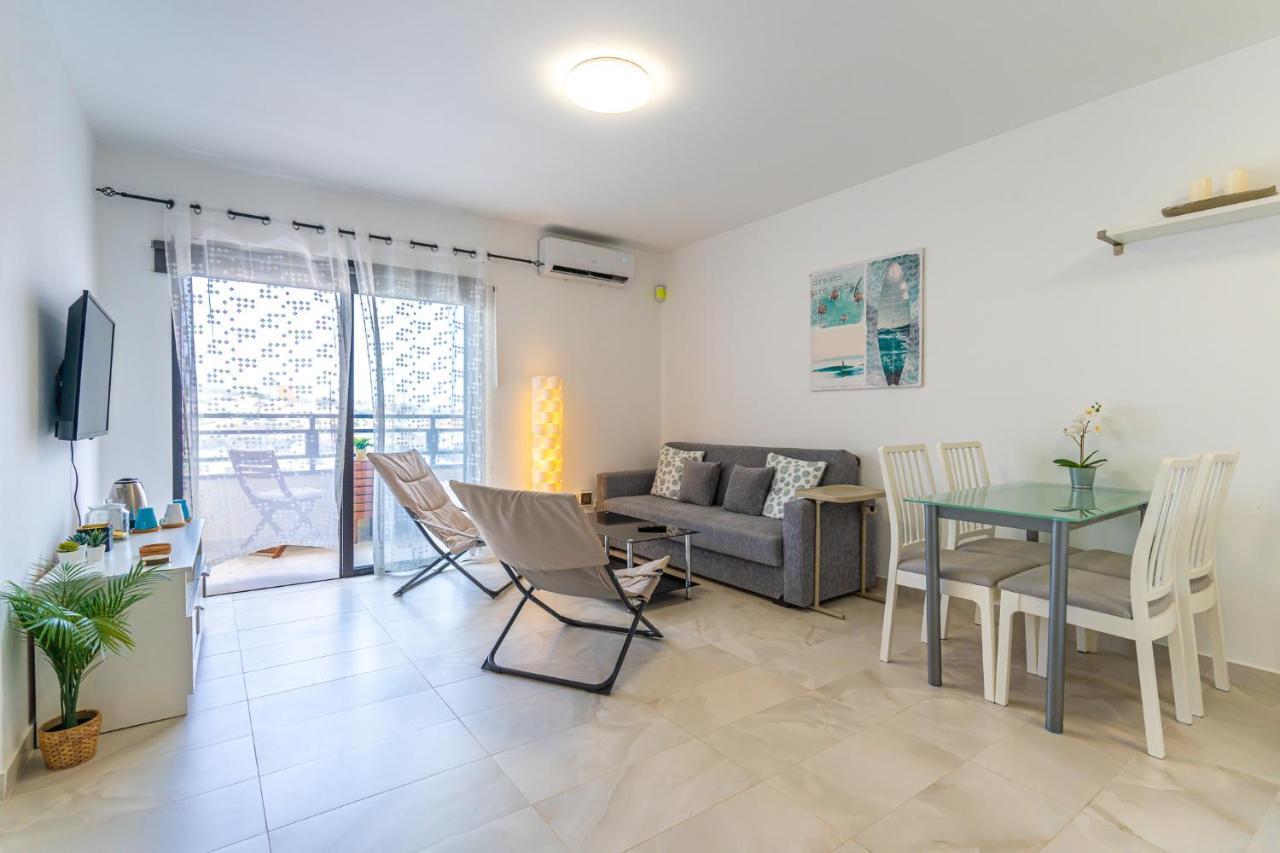 Modern 2-Bedroom Apartment With Stunning View Costa Adeje  Bagian luar foto