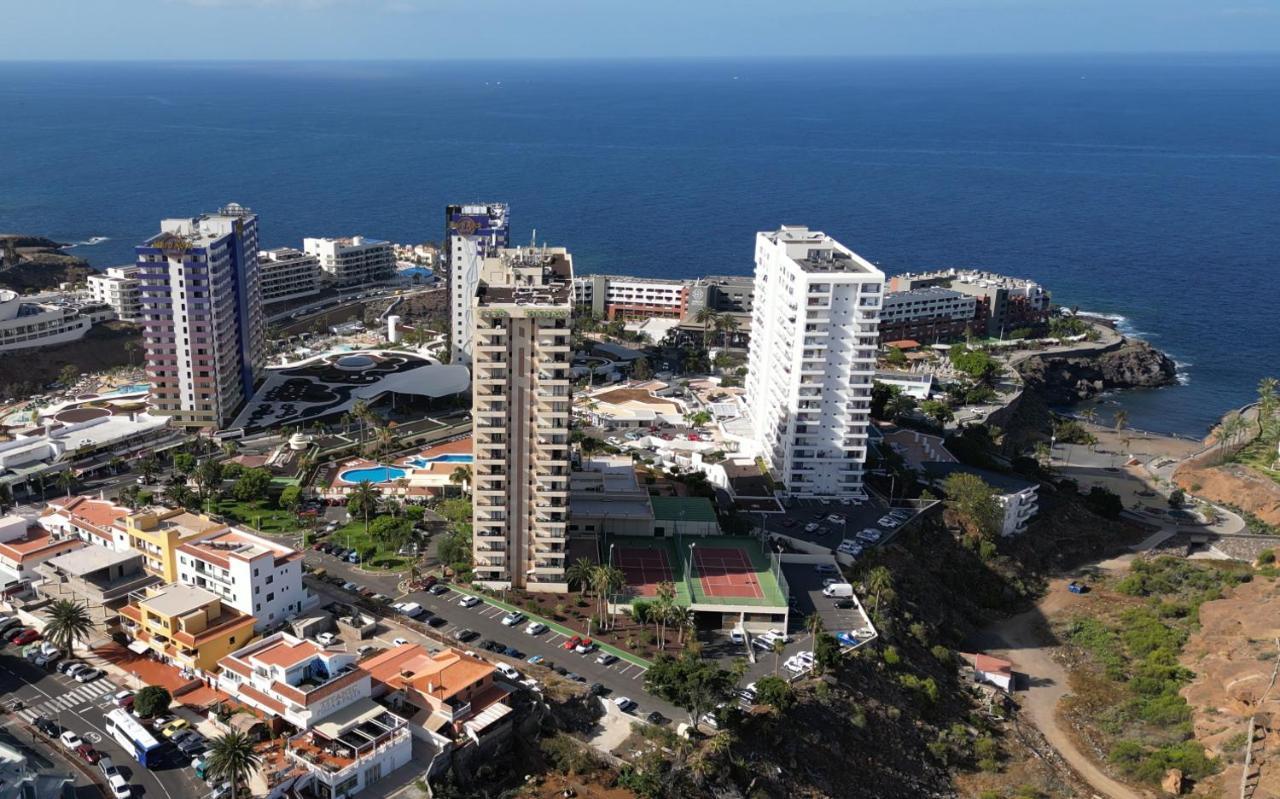 Modern 2-Bedroom Apartment With Stunning View Costa Adeje  Bagian luar foto